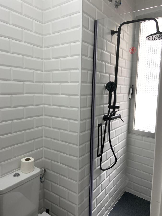 Casual Mardones Hotel Bilbao Exterior foto A shower