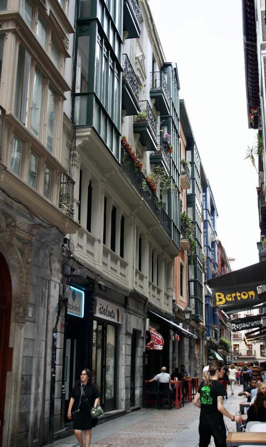 Casual Mardones Hotel Bilbao Exterior foto The former home of the London Vegetarian and Raw Food Society, 101 Monmouth Street, Covent Garden, London